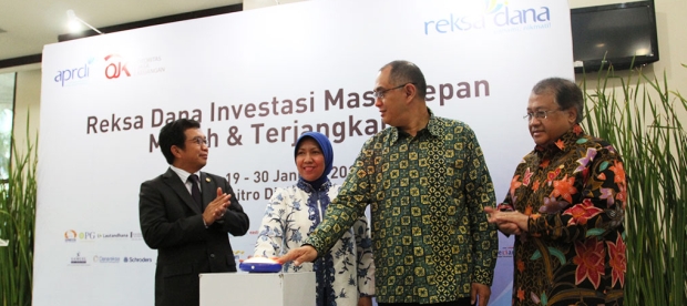 Pembukaan Pekan Reksadana 2015 di Kantor Pusat OJK, Jakarta.